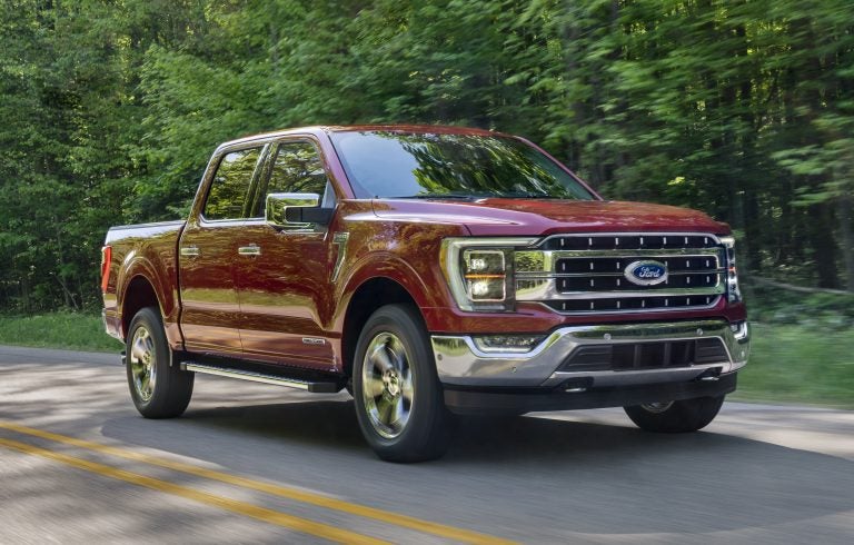 f-150-lariat-in-rapid-red-metallic-tinted-clearcoat-off-road