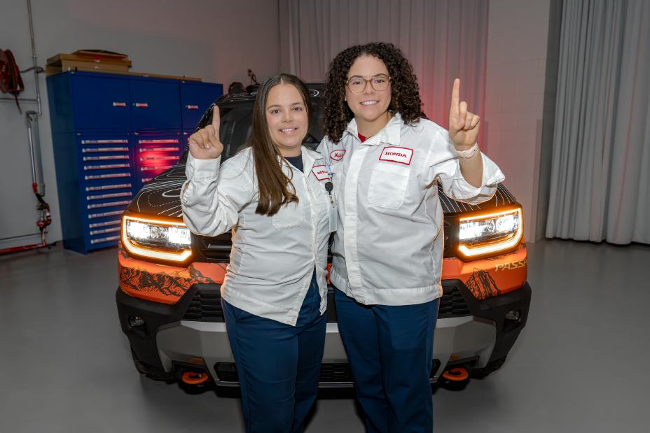 Two Ohio-based Honda engineers, Adia Raya and Madison Russell, will pilot the SUV in the all-women event, competing as team #208. Credit: Honda