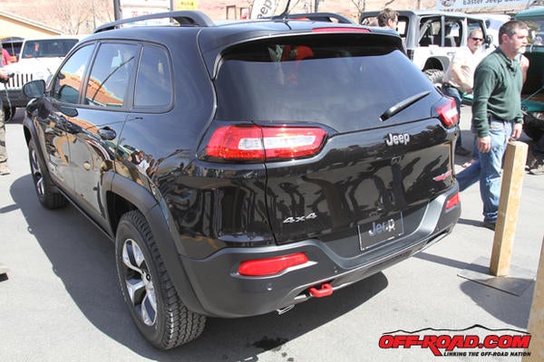 2014-Cherokee-Trailhawk-Rear-3-27-13