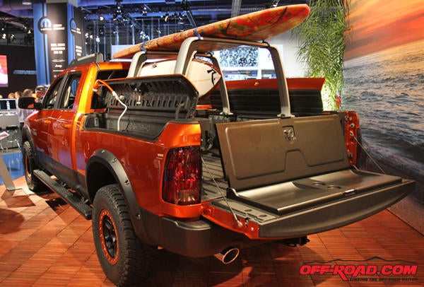 Sun-Chaser-Bed-Chair-Mopar-Ram-SEMA-2013-11-7-13