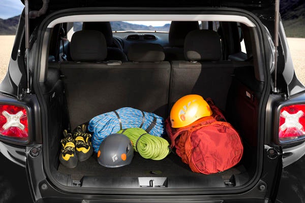 Rear-Storage-2015-Jeep-Renegade-4x4-3-4-14