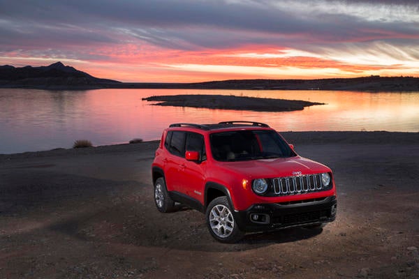 Sunset-2015-Jeep-Renegade-4x4-3-4-14