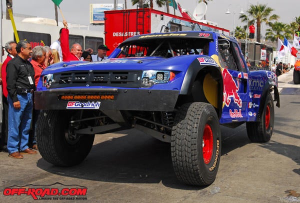 Bryce-Menzies-Start-SCORE-Baja-500-6-1-13