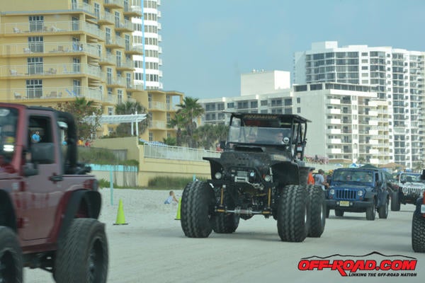 Jeep-Beach-Gallery-2014-6-1-14