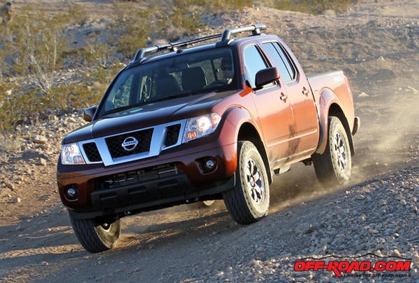 Action-3-2016-Nissan-Frontier-PRO-4X-3-15-16