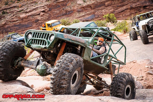 2-2016-Trail-Hero-Moab-Rim-EJS-3-25-16