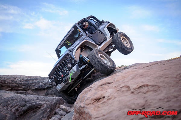 11-2016-Trail-Hero-Moab-Rim-EJS-3-25-16