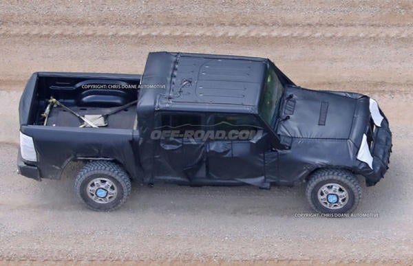 5-Jeep-Wrangler-Pickup-Truck-2018-2019-7-20-16