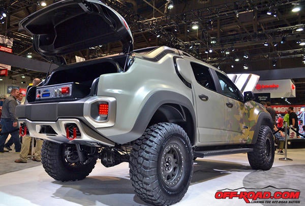 Chevrolet-Side-Rear-Colorado-ZH2-Hydrogen-SEMA-2016-11-4-16