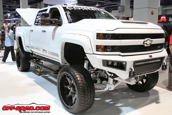 White-Silverado-Truck-SEMA-2016-11-6