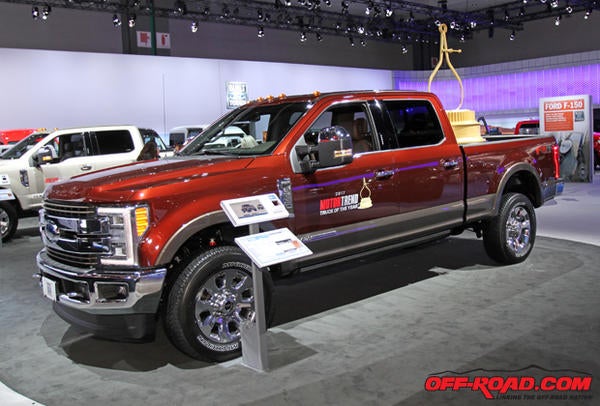 2017-Ford-F-250-Super-Duty-11-16-16