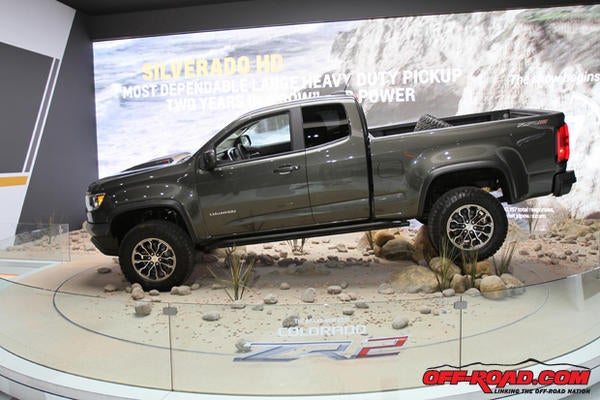 2017-Chevrolet-Colorado-ZR2-LA-Auto-11-16-16