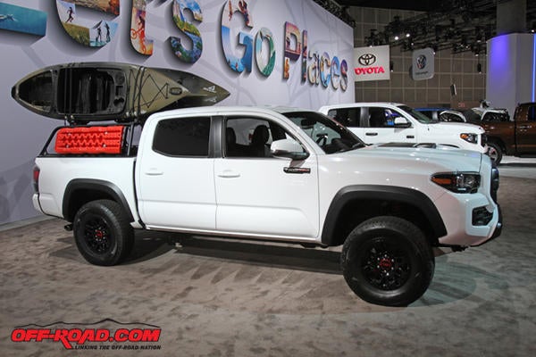 2017-Toyota-Tacoma-TRD-Pro-LA-Auto-11-16-16