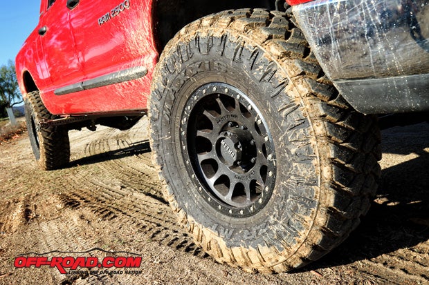 maxxis razr mt road mud terrain tires sand snow trucks dirt