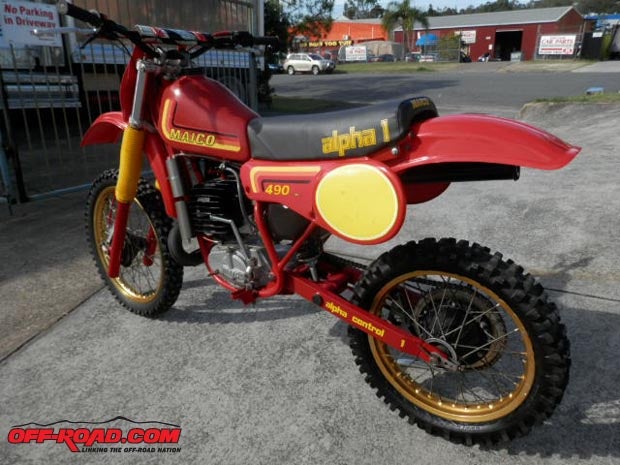 Then the crap hit the fan in 1982 when they went to the single shock Alfa 1.  The rear suspension was a poorly designed piece of trash with Corte and  Cosso shocks that broke almost every time they were ridden. This bike is really what killed Maico as we know it today. The company tried to recover by offering Ohlins shocks for all the ones that broke, but it was too little, too late.